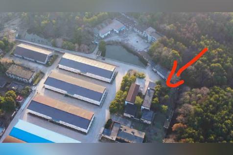 胡鑫宇家属:遗体在学校后山粮库找到